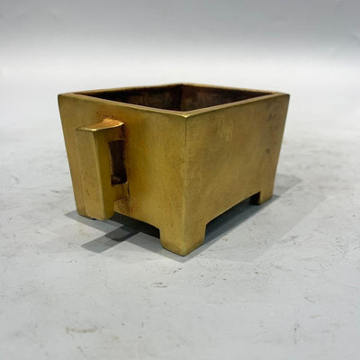 紫銅鎏金小馬槽爐 重量：0.82kg材質：紫銅產品規格  如下圖： 純銅 銅器 紫銅【老將收藏】