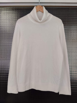 日本品牌 Uniqlo 米白色100% Cashmere 喀什米爾山羊絨柔軟保暖高領長袖毛衣-男(大尺寸XL)