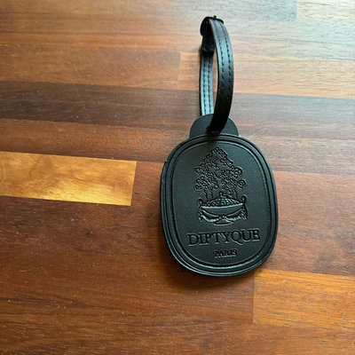 法國 Diptyque 行李吊牌 黑色 吊飾 掛飾 全黑 logo