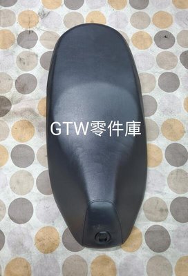 《GTW零件庫》光陽 KYMCO 原廠 新名流 名流 座墊 椅墊 坐墊 AGB2 庫存品 未使用