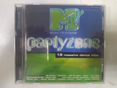 昀嫣音樂(CDa112)   partyzone 19 massive dance hits 保存如圖 售出不退