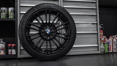 國豐動力 M3 E90 E92 1M 正廠 亮黑色 BMW鋁圈 前ET29 8.5J 後 ET23 9.5J 18吋 現貨供應 歡迎洽詢 價格為單價