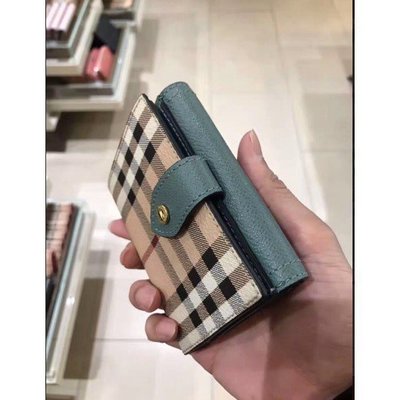 【二手正品】 BURBERRY 短夾 經典 格紋 Logo款 格紋/素面款 內撞色 扣式短夾 全新