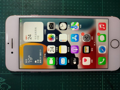 Apple iPhone 7 128G 玫瑰金 4.7吋 寬螢幕 LCD 指紋辨識 4G LTE 二手