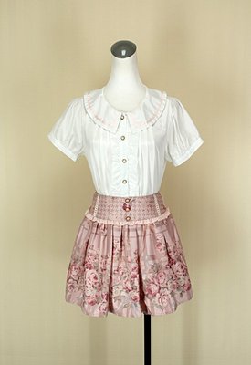 貞新 MUSSA 日本 白色V領短袖棉質上衣F號+MUSSA 日本 粉紅玫瑰蕾絲棉質短裙F號(39586)
