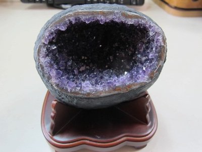 二手舖 NO.6554 天然水晶 紫水晶洞 1823g 聚寶盆 風水擺件 原石擺件 開智慧 招財聚氣