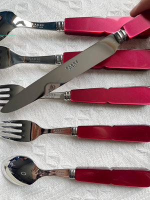 現貨新款法國Sabre Paris花瓣系列紅色刀叉勺套裝家用不銹鋼餐具ins風