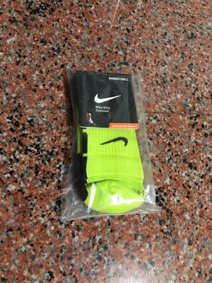 Nike襪 / 【Nike中筒菁英籃球毛巾襪】【螢光黃底黑標】【現貨】