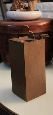z日本銅壺，銅油壺，明治時期的老油壺，四面都帶工，對于百年的東
