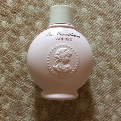 一組二瓶 Les Merveilleuses LADURÉE 花園香氛沐浴精露 50ml*2=100（特價400元免運）