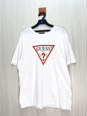 GUESS 專櫃 白色經典三角Logo純棉短T 大尺碼