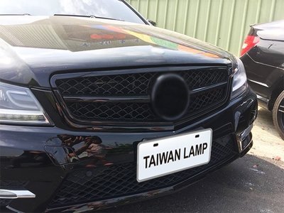 《※台灣之光※》全新BENZ W204 AMG 改裝C63跑車式一線全亮黑大星水箱罩 C180 C200 C250