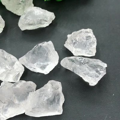 天然水晶碎石 巴西天然優質白水晶原石擺件原礦透體雕刻料礦石標本香薰擴香石