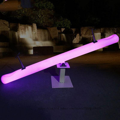 LED發光蹺蹺板商場活動游樂設施蹺蹺板公園七彩兒童發光道具
