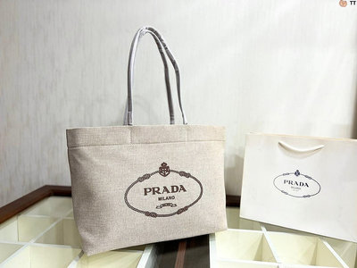 小Z代購#Prada 普拉達購物袋 手提包 帆布包 腋下包 單肩側背包 通勤包 尺寸38.14.30cm