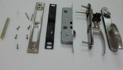 CASA 902-1 三合一通風門鎖 三片式 (有鑰匙) 連體鎖 一段式連體鎖 水平鎖 門鎖 板手 裝潢家