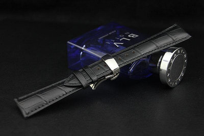 紳士風格黑色皮料18mm可替代浪琴SEIKO..原廠錶帶,鱷魚皮紋錶帶,雙按式不鏽鋼蝴蝶彈扣