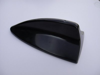《※金螃蟹※》寶馬 BMW 全車系專用 E90 樣式 鯊魚鰭 素材黑 (自行烤漆)