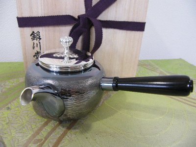 日本銀川堂　銀壺　銀瓶　1個約 270ｇ　黒檀手把銀壺