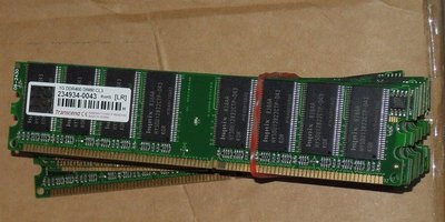 ...點子電腦-北投...中古很新的◎創見DDR400 1G記憶體◎TSOP封裝，250元