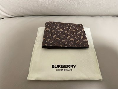 超低優惠Burberry 滿版TB logo輕薄短夾 賠本出售 100%原廠公司貨 支持驗貨!!