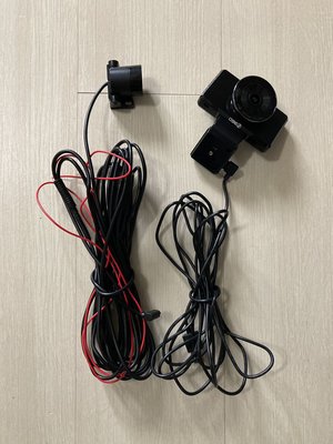 行車紀錄器 前後鏡頭 車充插卡式 360中國大陸大品牌名牌 app聯網連網  二手良品