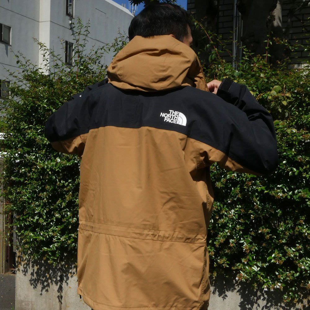 日貨代購CITY】THE NORTH FACE MOUNTAIN LIGHT JACKET 卡其NP11834