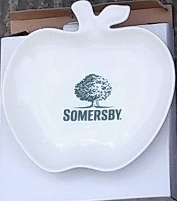 (新品未用過) Somersby 蘋果形瓷盤