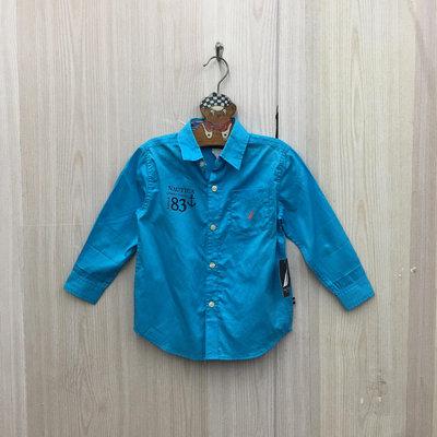 【愛莎＆嵐】 NAUTICA 童 藍色品牌字母圖繪長袖襯衫/3T (全新) 11304 10