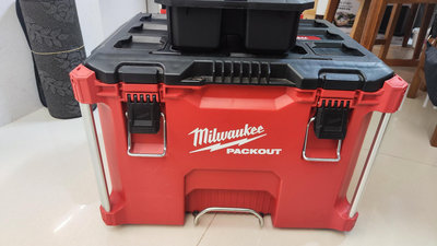 米沃奇 Milwaukee 工具推車 48-22-8426