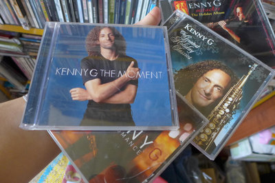 15張CD福袋送5張裸片CD-990含運出清, 含肯尼吉Kenny G薩克斯風等樂器演奏,鋼琴,新世紀放鬆輕音樂,古典,spa森林音效