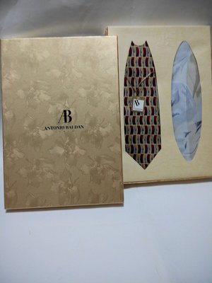 義大利精品 ANTONIO BALDAN ITALY 領帶絲巾禮盒