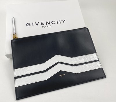 [我是寶琪] Givenchy 黑色手拿包