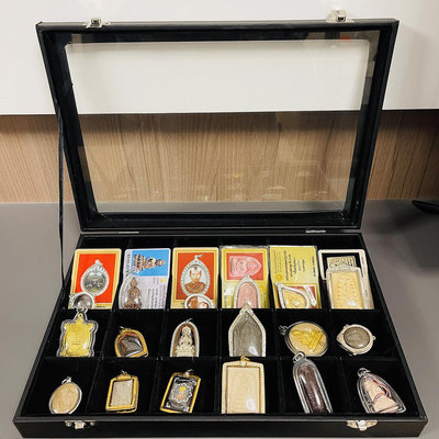 泰國佛牌收納盒黑色佛牌盒防木紋皮質 珠寶文玩格子收納展示盒
