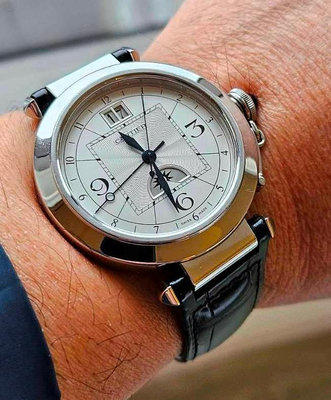 卡地亞Cartier big date Pasha 42mm,多功能月相兩地時區腕表,是水鬼潛水錶運動錶電子手環 watch之外的優雅的手錶選擇