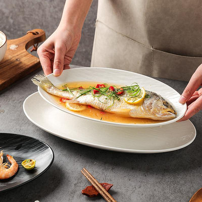舍里家用蒸魚盤子高顏值14寸大號餐盤創意橢圓陶瓷魚盤子2023新款