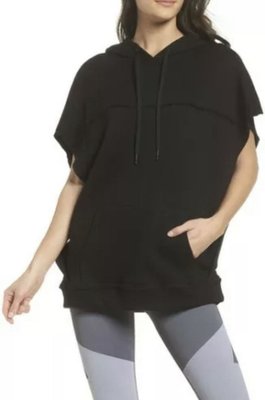 非常推薦！加拿大製Alala 黑色斗篷式顯瘦罩衫連帽長上衣165美金+稅