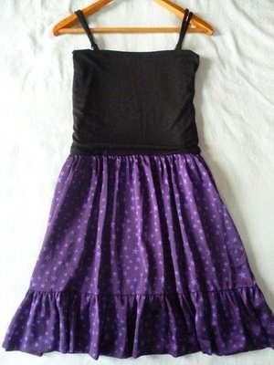 日本EARTH MUSIC紫色緞面小星星LOWRYS FARM JEANASIS POU DOU DOU款小洋裝