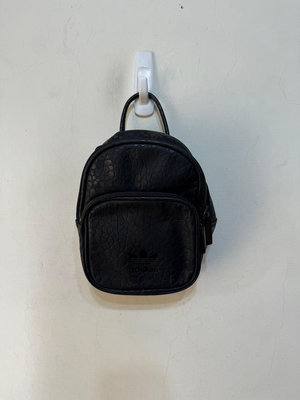 「 二手包 」 Adidas 皮革後背包（黑）236