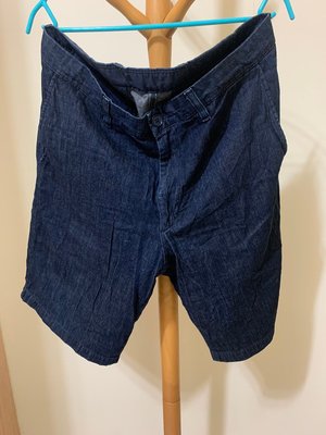 衣市藍~UNIQLO 牛仔短褲 (L~84-92cm~) (210629)