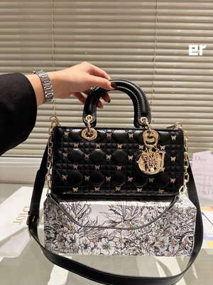 【一品香包】Dior橫版蝴蝶釘戴妃包 潮流手袋單肩包斜挎包 真的是太美了 禮盒