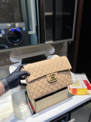 貝嫂同款 網紅風 /Chanel 口蓋包 手感超級好  超級大牌 以華麗高貴的外形成為當下 NO16093