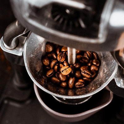咖啡機ROK手搖磨豆機手動咖啡豆研磨機意式手沖研磨器家用小型咖啡器具