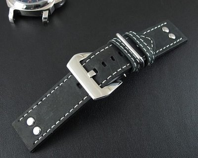 小沛的新衣banda德國軍錶vintage冒險風格鉚釘26mm直身黑色真皮錶帶paneri