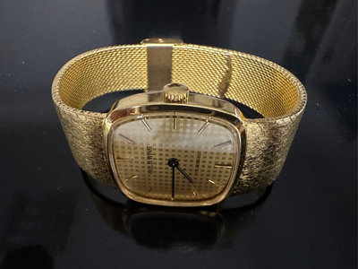 17 jewels Gold Wing 高等級 手動上鏈機械錶 防震消磁 不鏽鋼 玻璃錶面2.5x2.5公分 櫥窗樣品 市面上唯一的款式 高級錶 女錶 全新