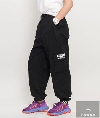 【Fashion™潮牌購】Adidas 大口袋 工作褲 愛迪達 工裝 縮口褲 運動長褲 黑色 FM2455 女