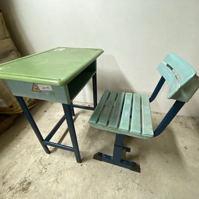 綠色鐵製課桌椅～二手學生桌椅～椅子可調整高低@保證堅固耐用@