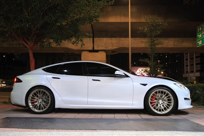 Tesla Model S Plaid~特斯拉 車系~MODEL X PLAID, MODEL Y MODEL 3 亦可~訂製21-22吋台製鍛造鋁圈~高強度電