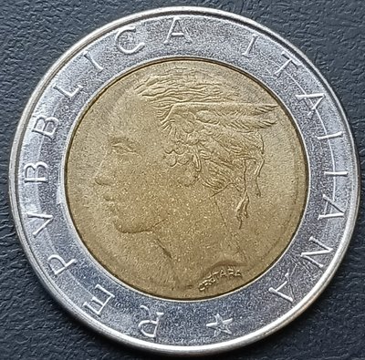 義大利    1982年    500里拉    銅鋼雙色金屬幣    1237