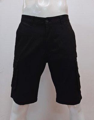 新掀貨服飾-《NEW SAIL》伸縮側袋休閒短褲-99202（黑）